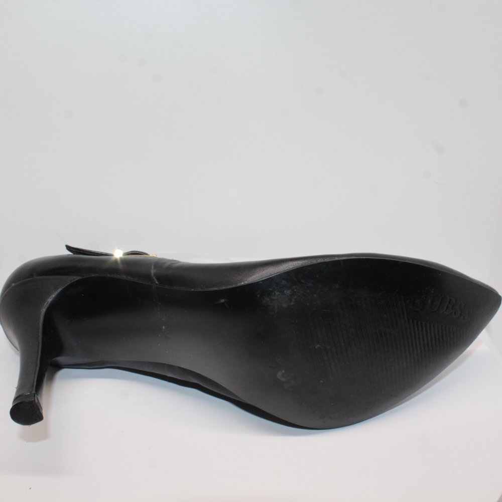 GUESS T Pyramid Studded Sz 8.5M Black Leather Ankle Booties Stilettos Heels #144 - Picture 14 of 16